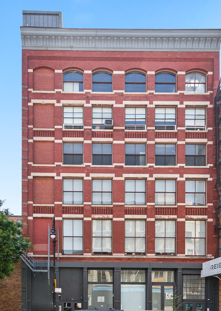 393 W BROADWAY 4WB