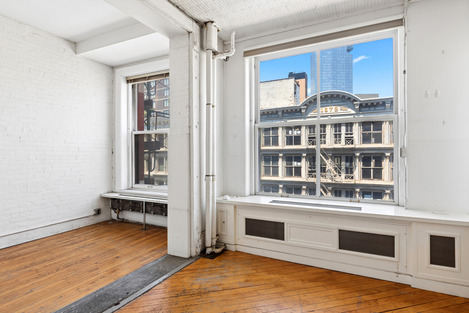 393 W BROADWAY 4WB