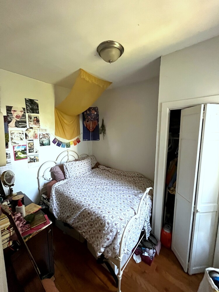 264 E 2ND Street 18