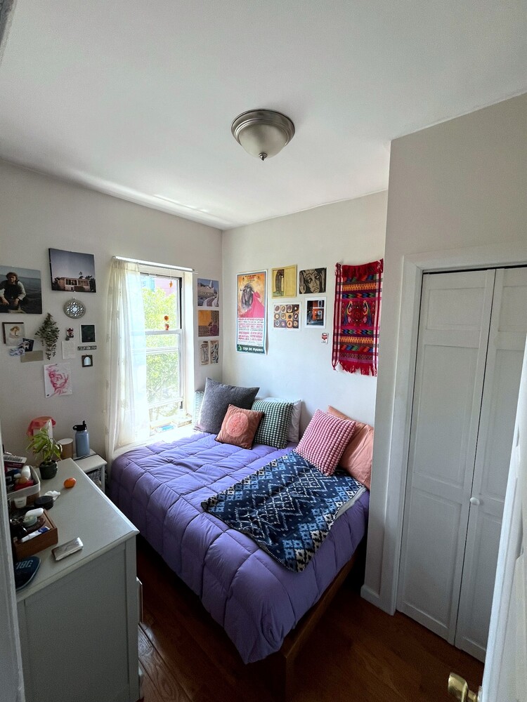 264 E 2ND Street 18