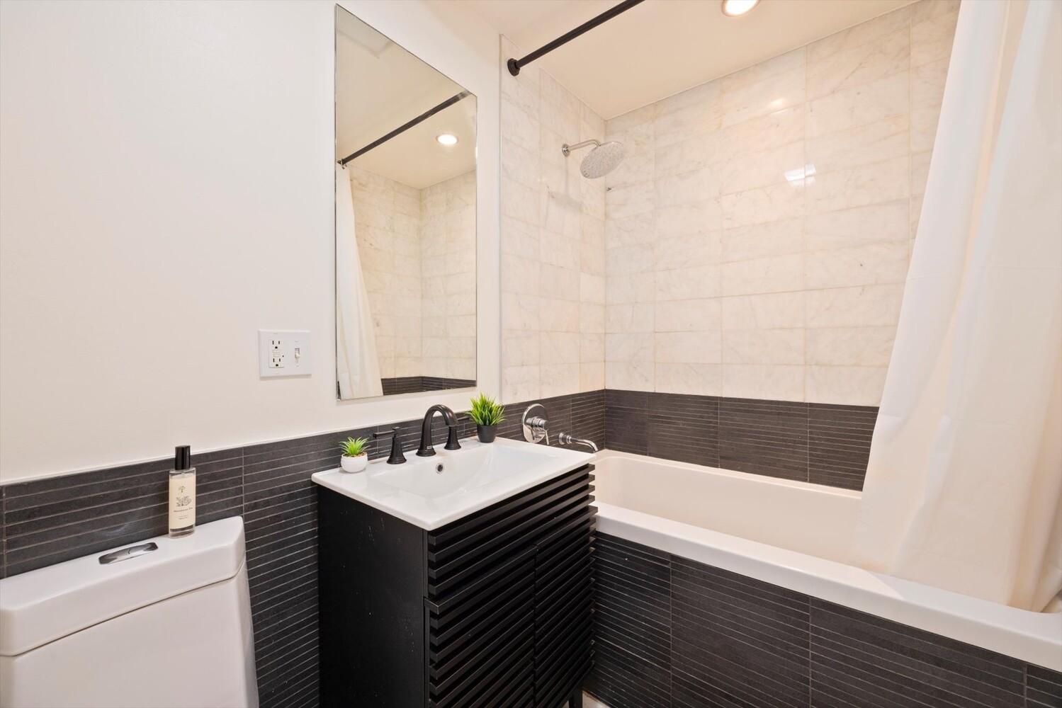 100 MASPETH Avenue 5H