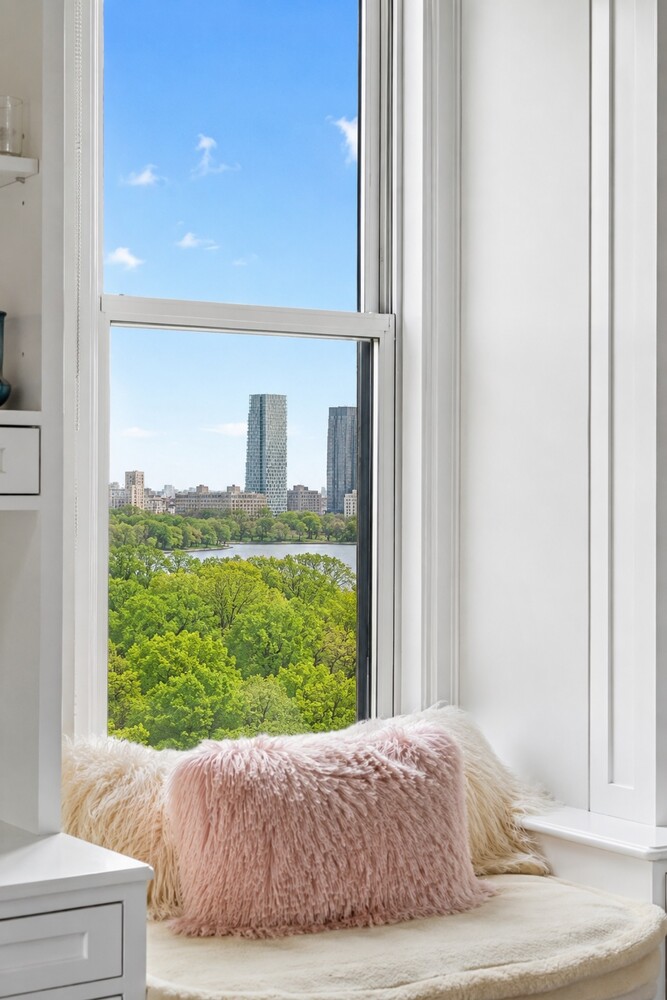 225 CENTRAL Park W 1605