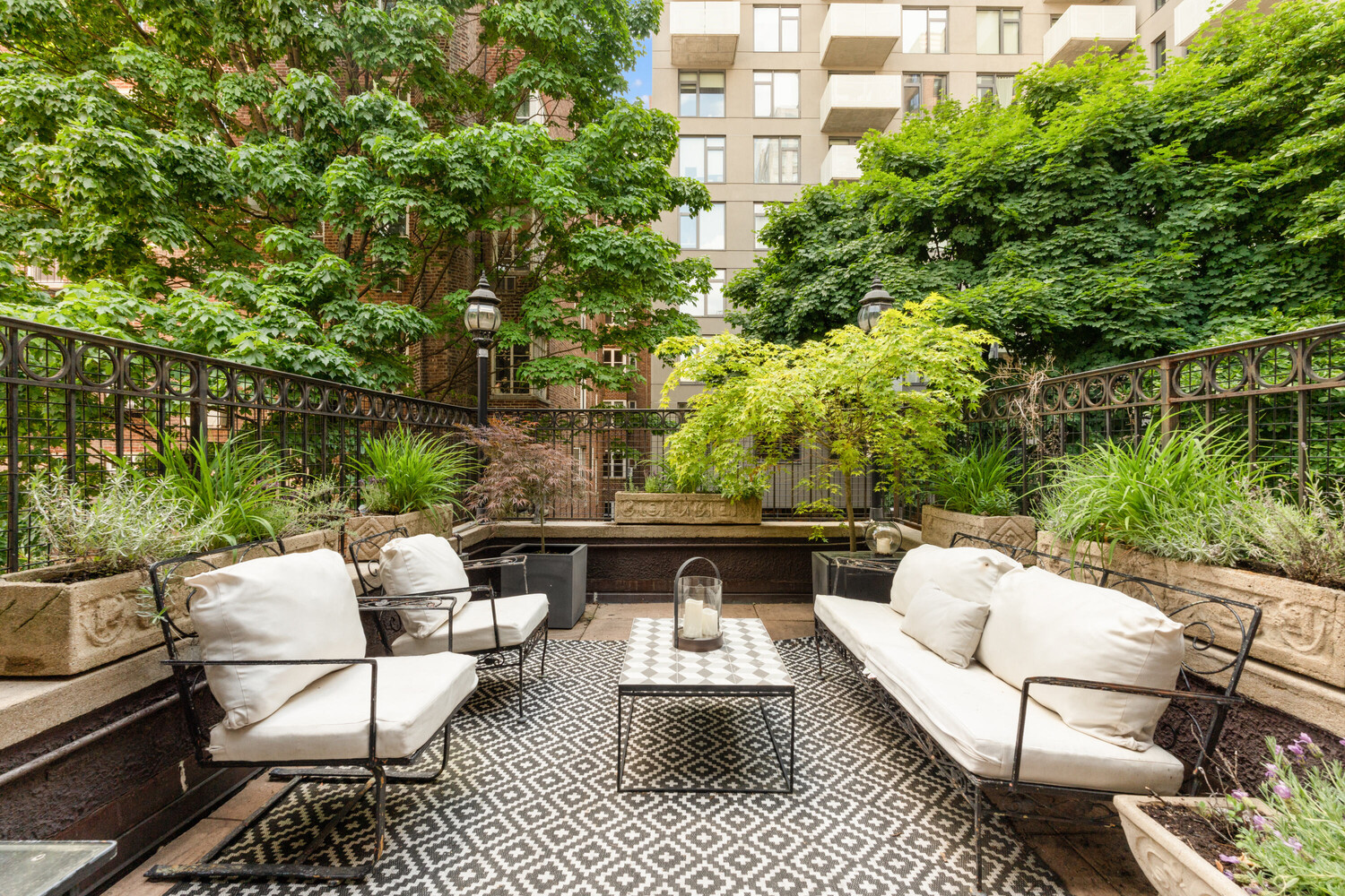 506 E 87TH Street