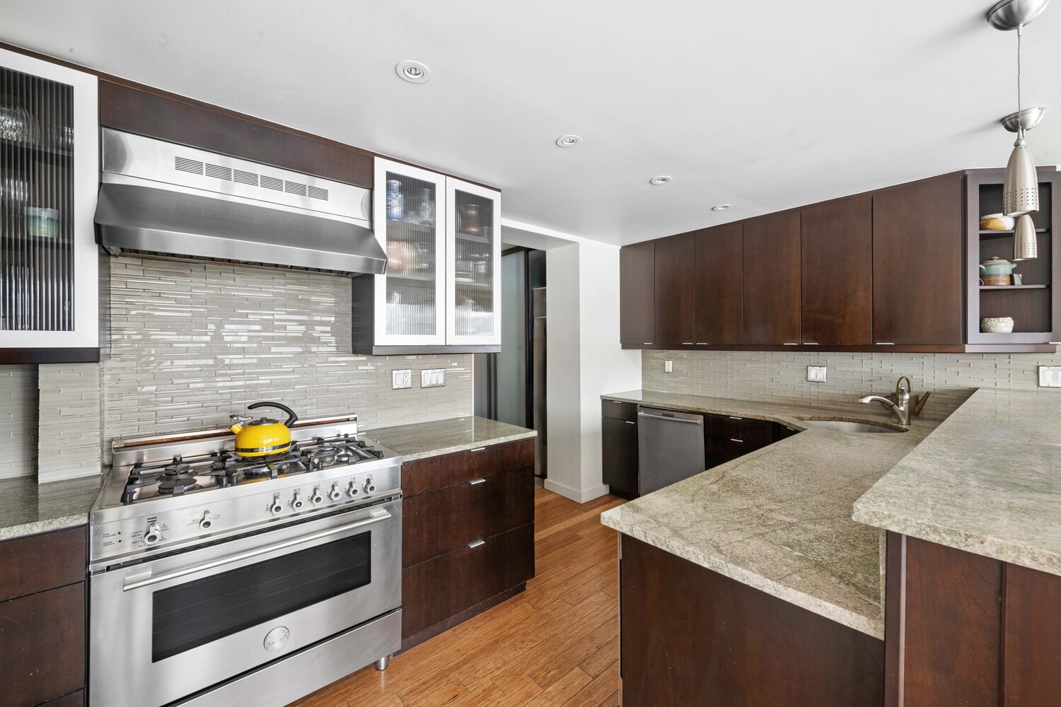 140 W END Avenue 11CD