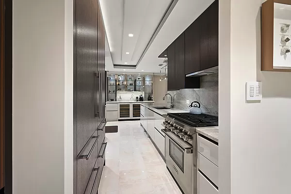 303 E 57TH Street 25GH