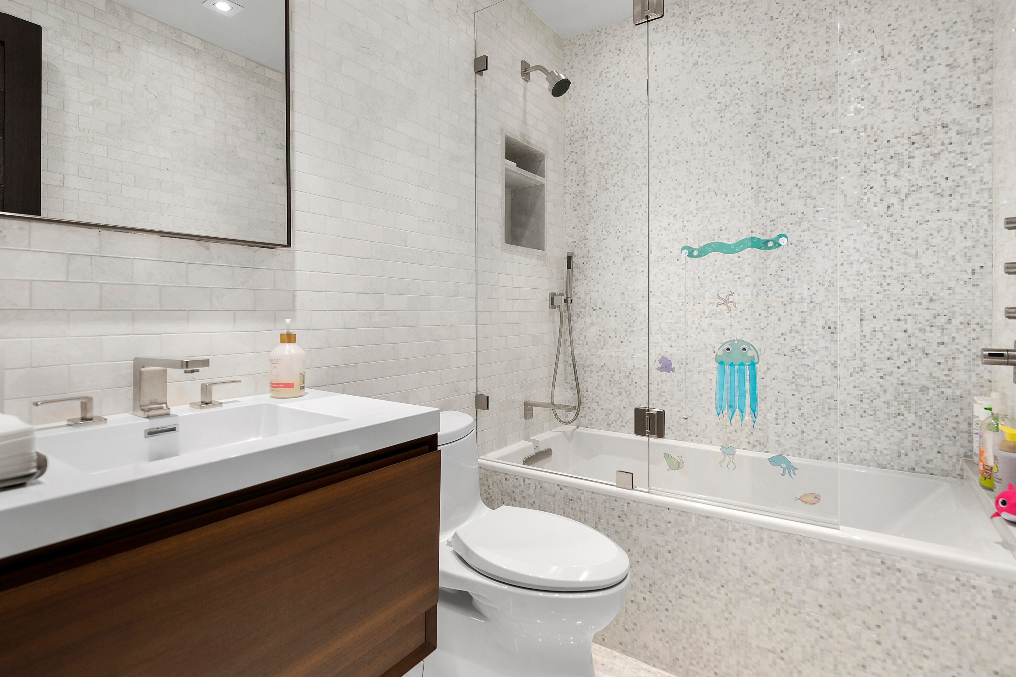 303 E 57TH Street 25GH