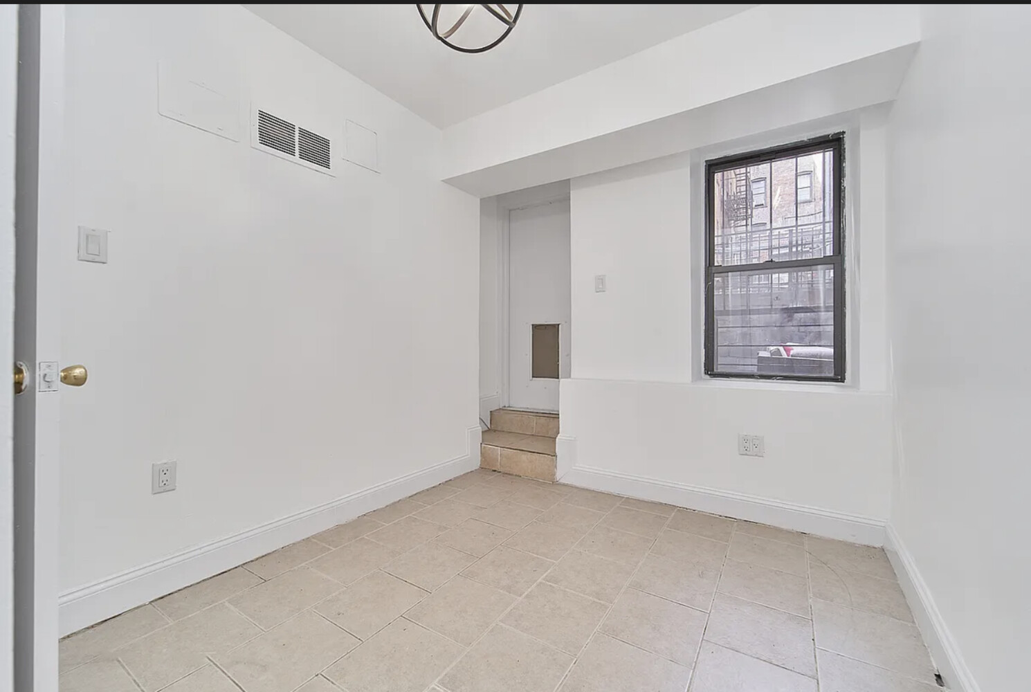 233 E 12TH Street G