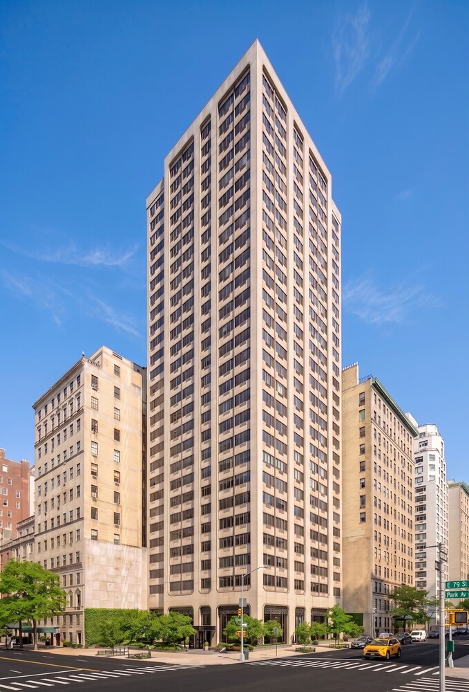 900 PARK Avenue 25CD