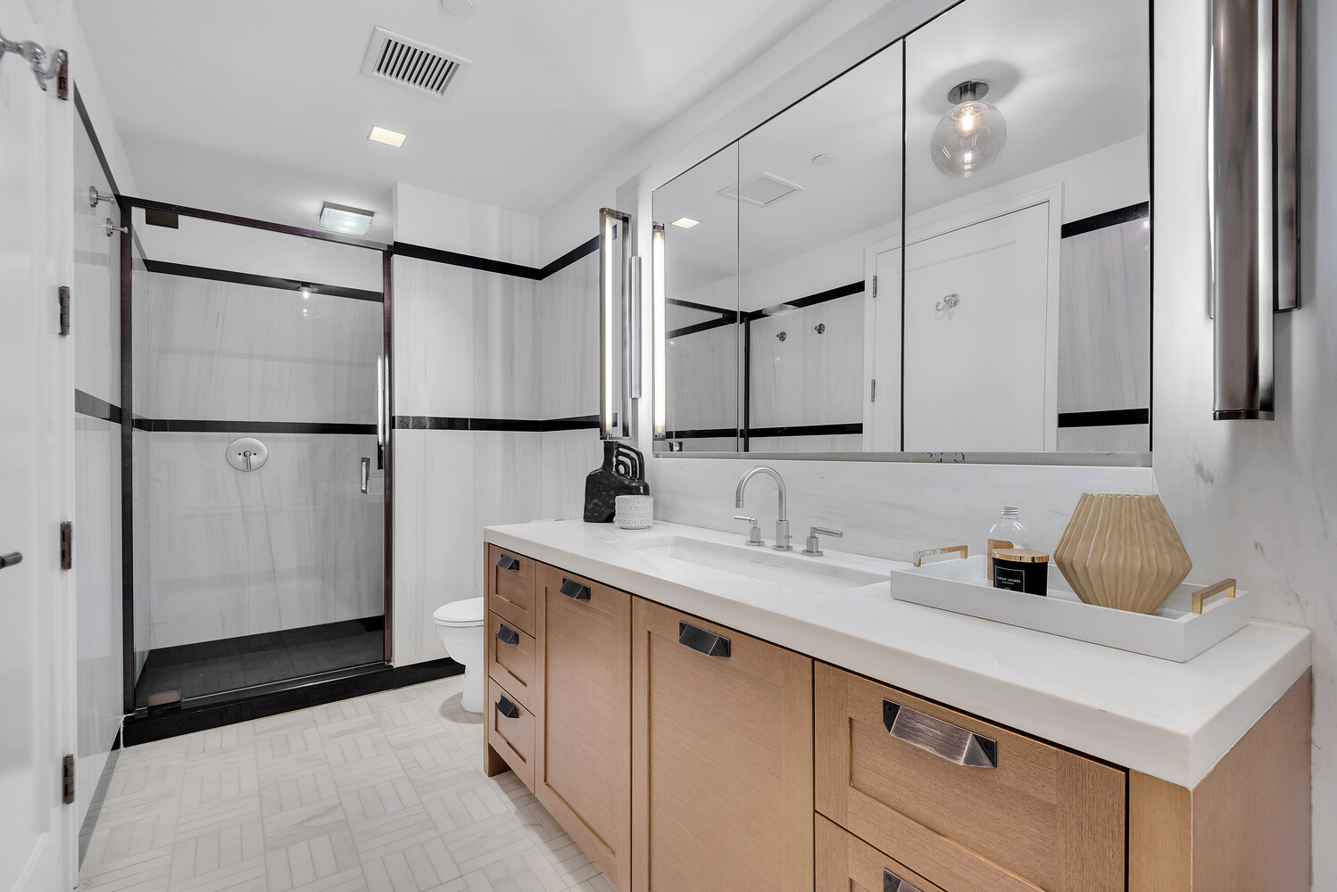 1212 5TH Avenue 5D