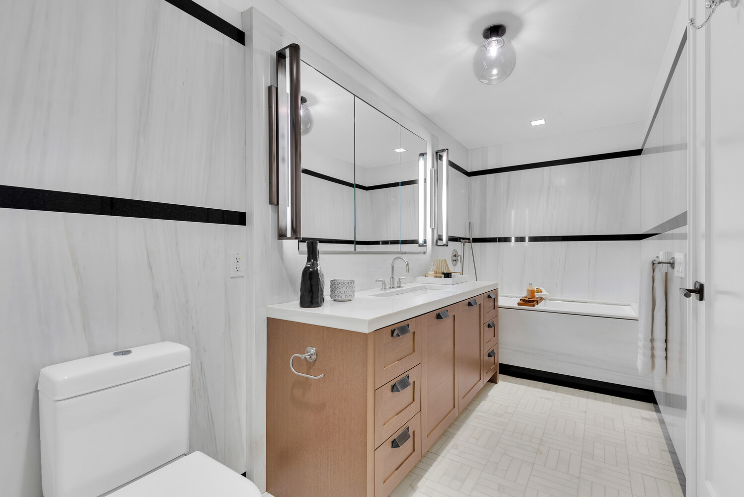 1212 5TH Avenue 5D