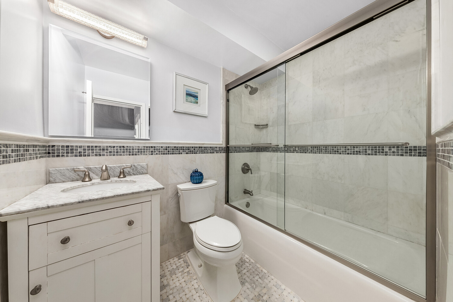 2250 BROADWAY 12B