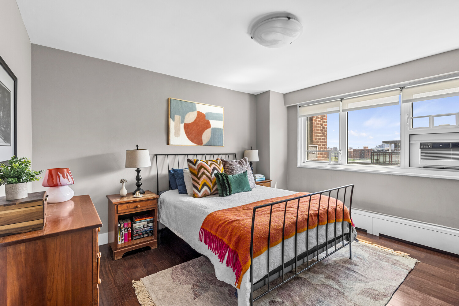 195 ADAMS Street 10CD