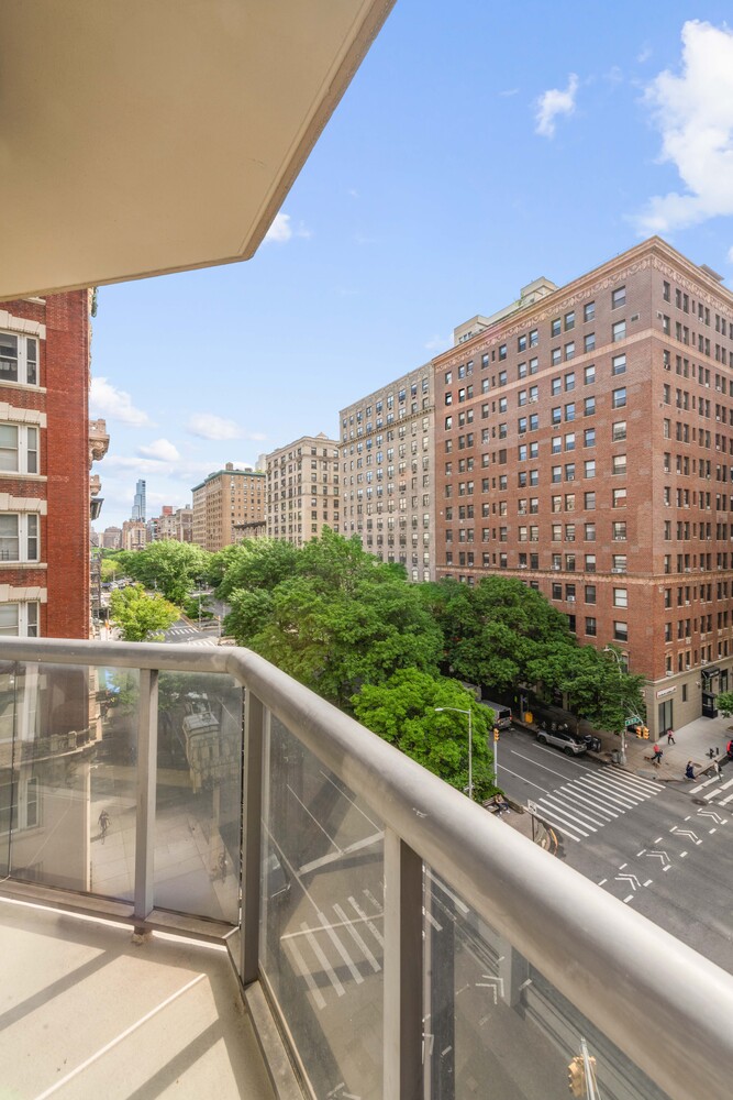 250 W 90TH Street 8H