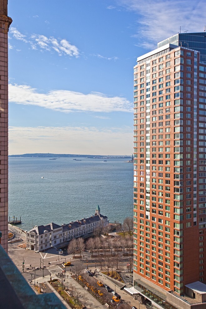 20 WEST Street 23B