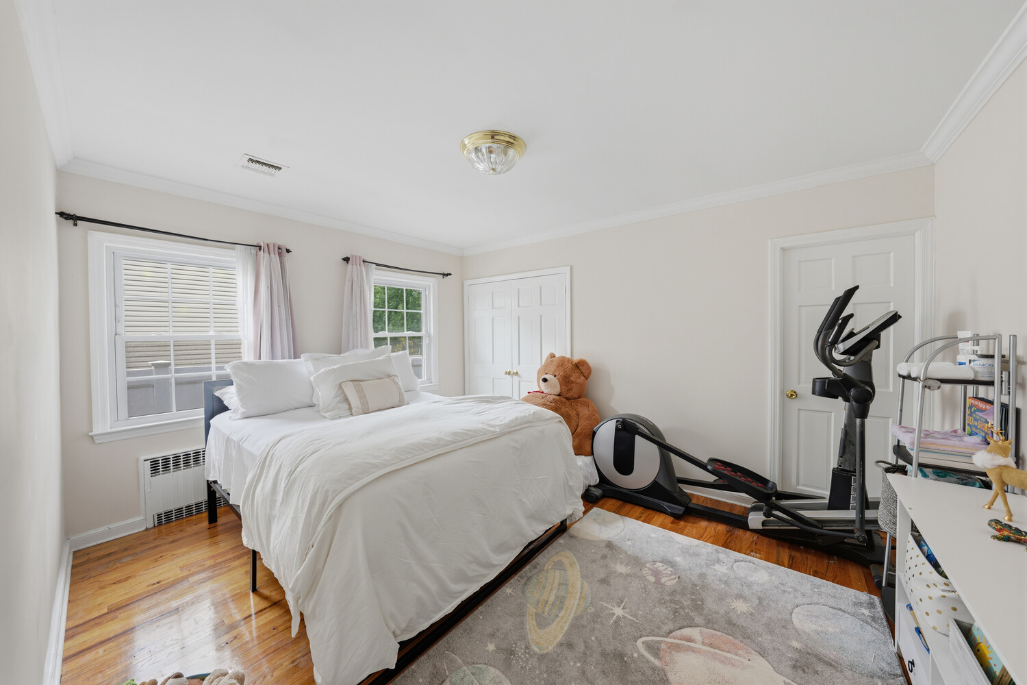 1142 BAY 25TH Street