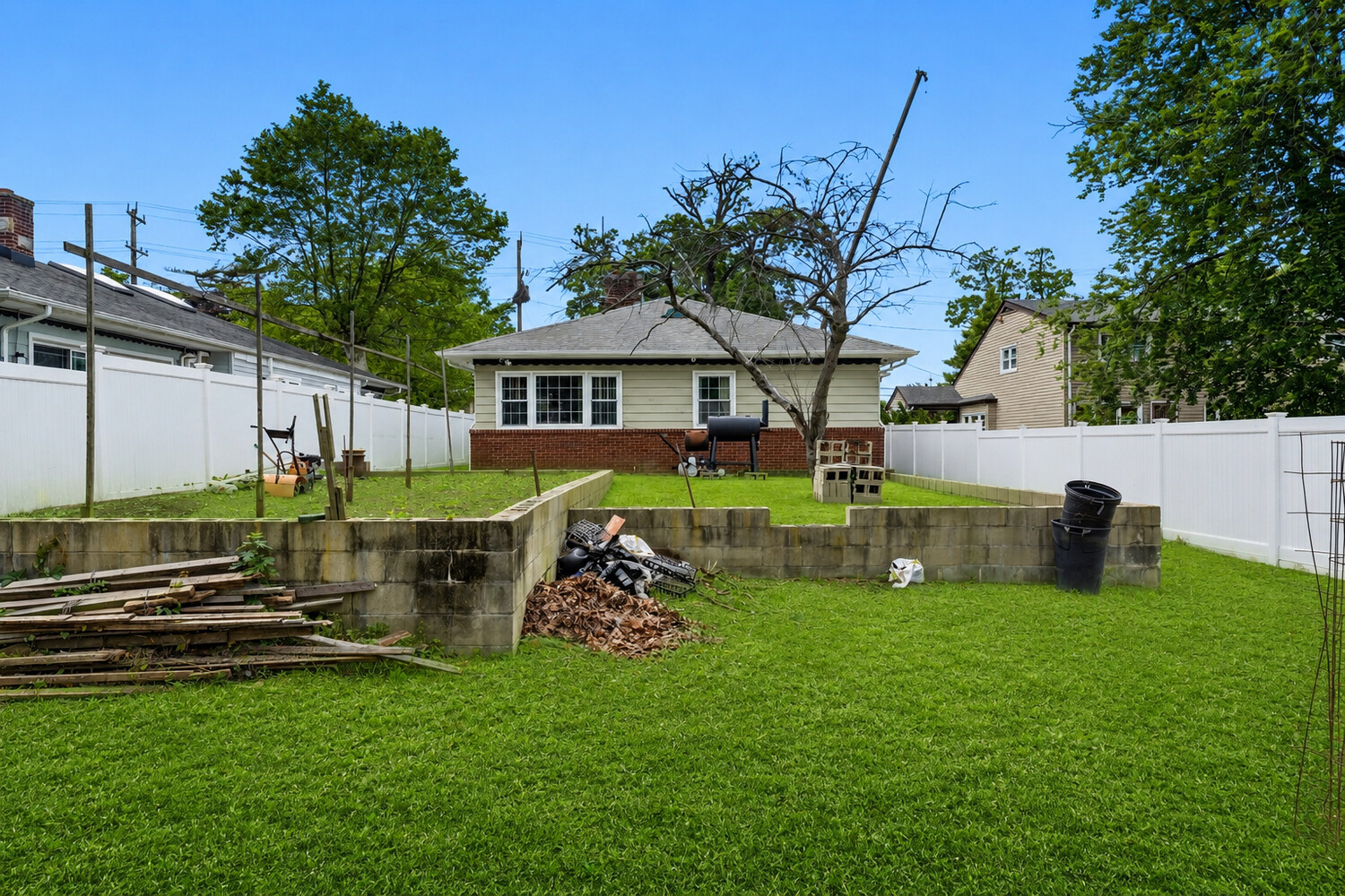 1142 BAY 25TH Street