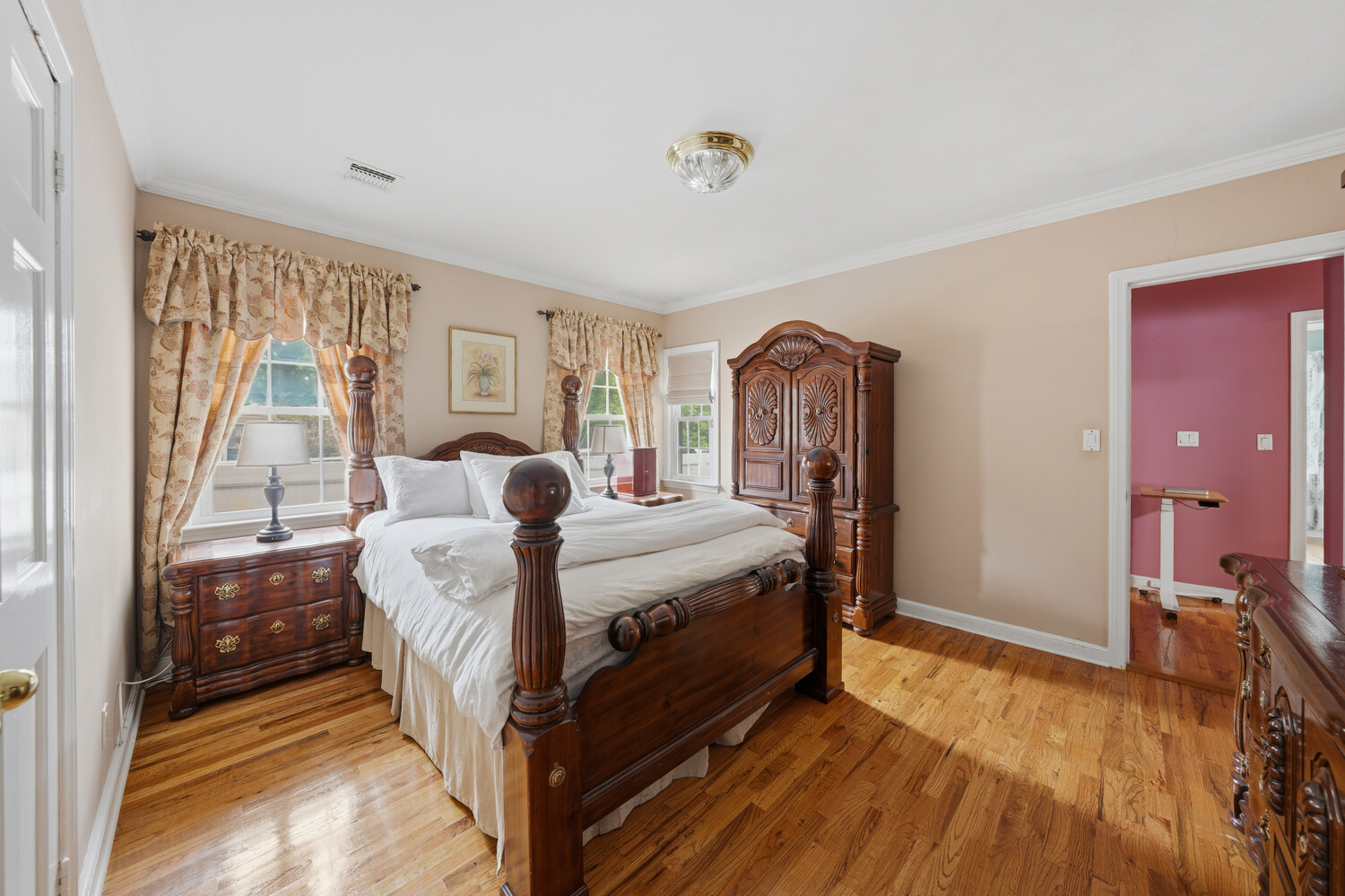 1142 BAY 25TH Street