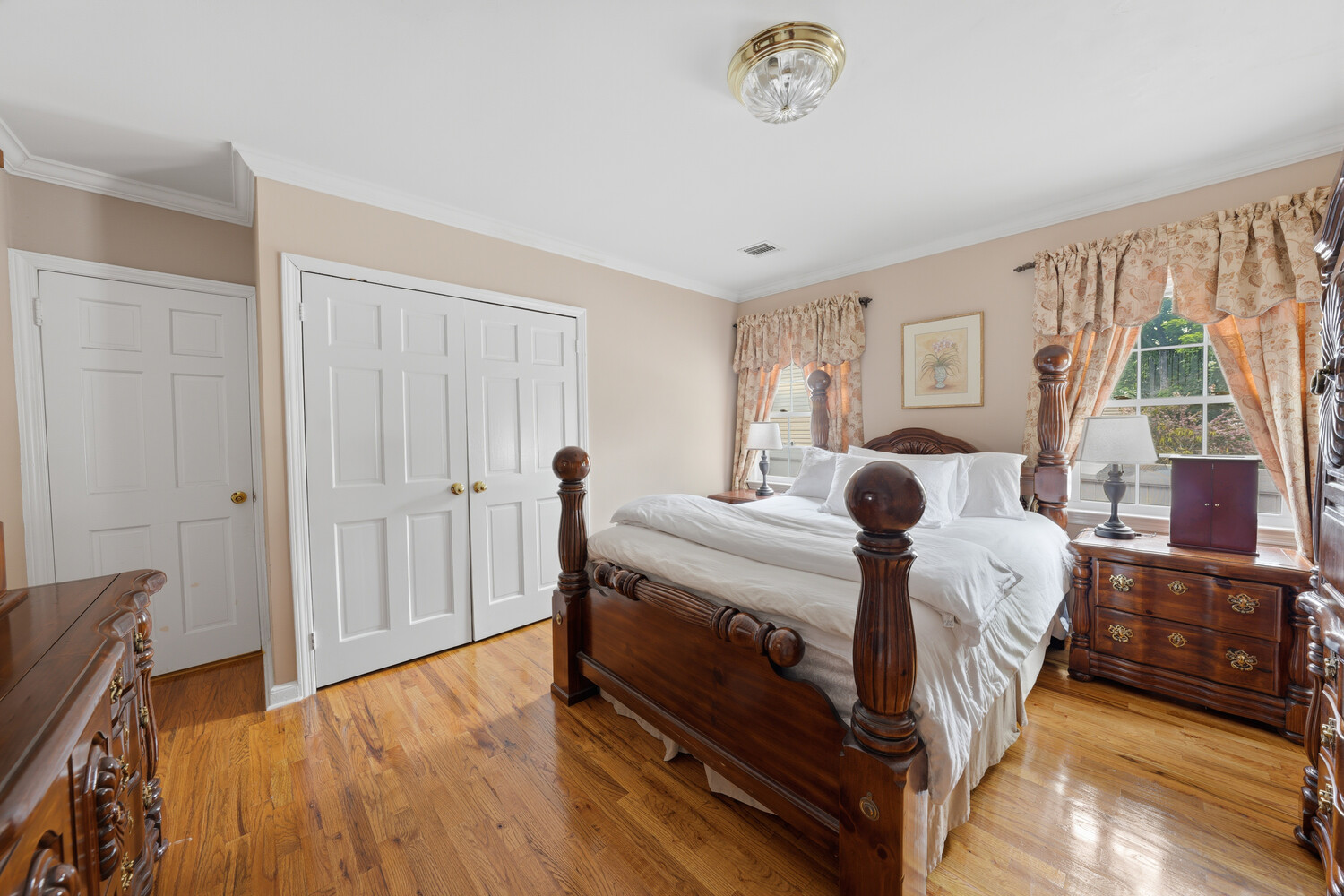 1142 BAY 25TH Street