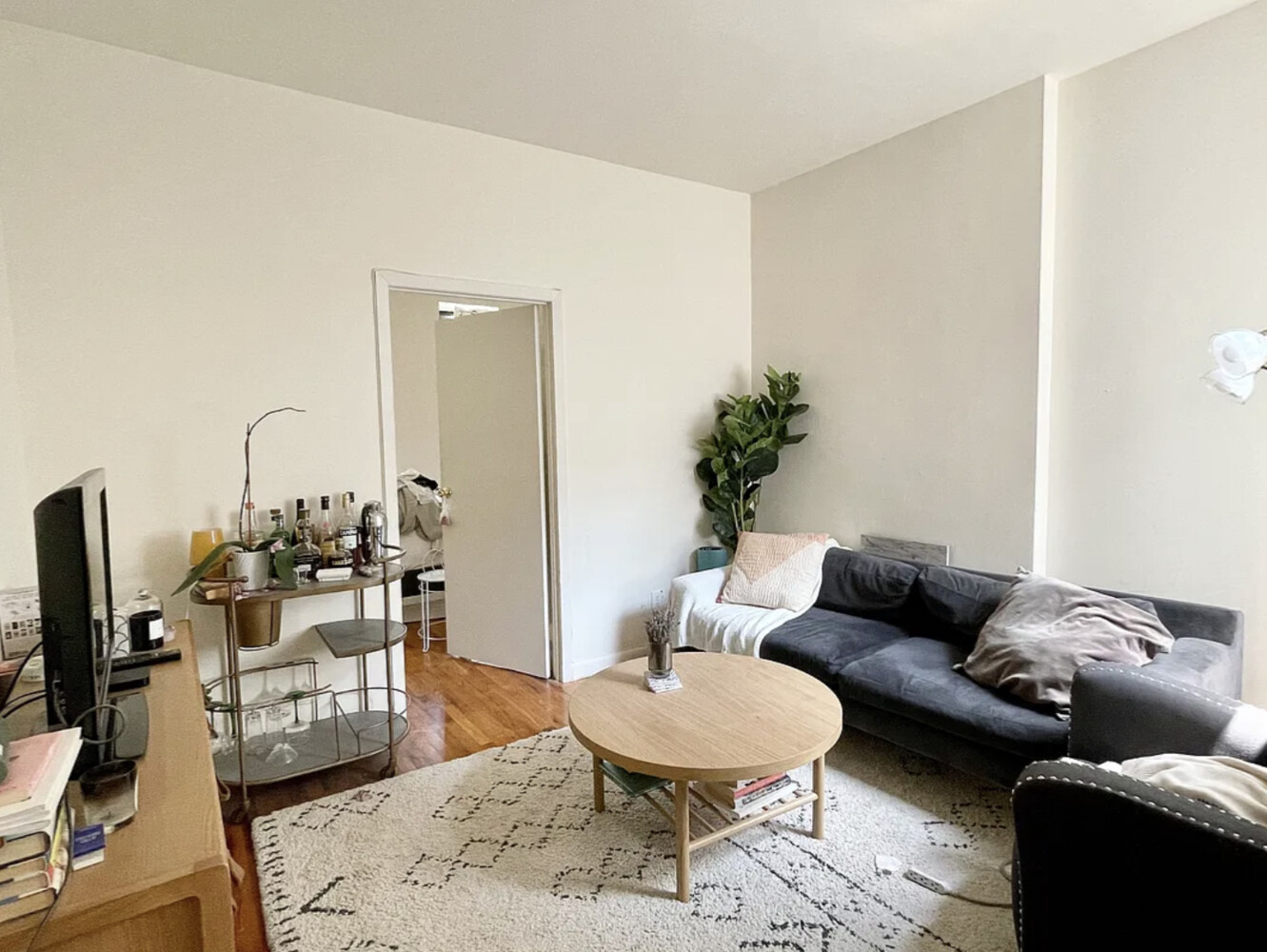 230 E 25TH Street 4A