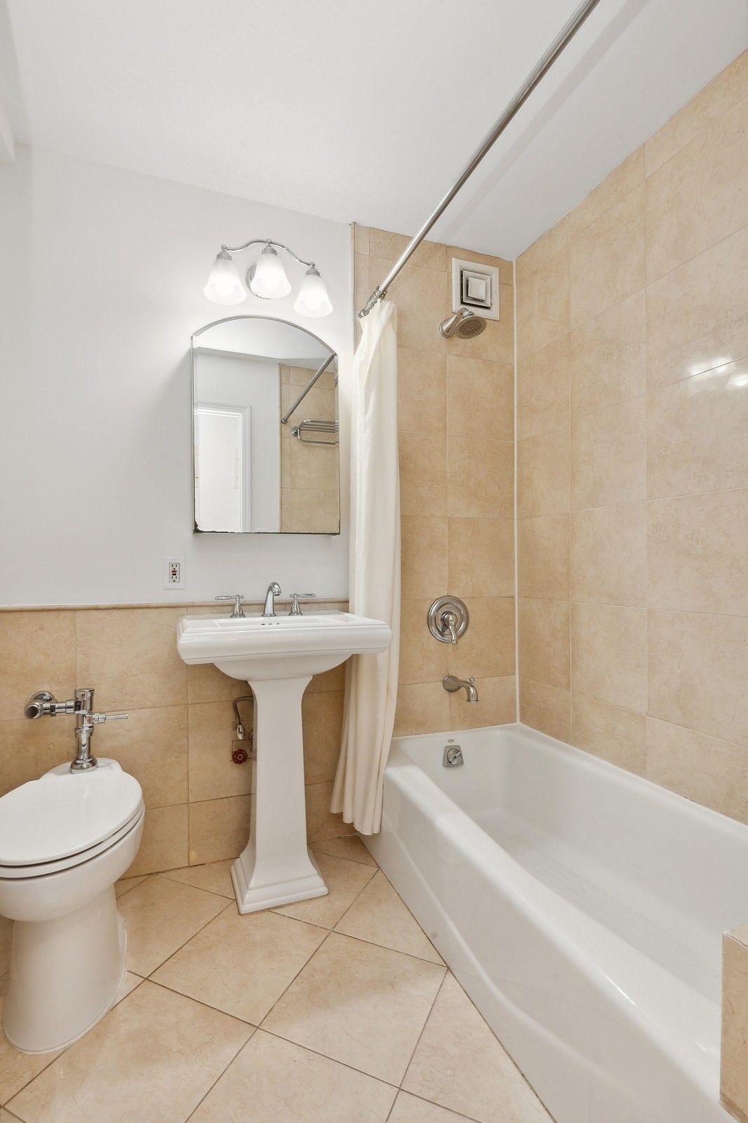 333 W 57th Street 7A