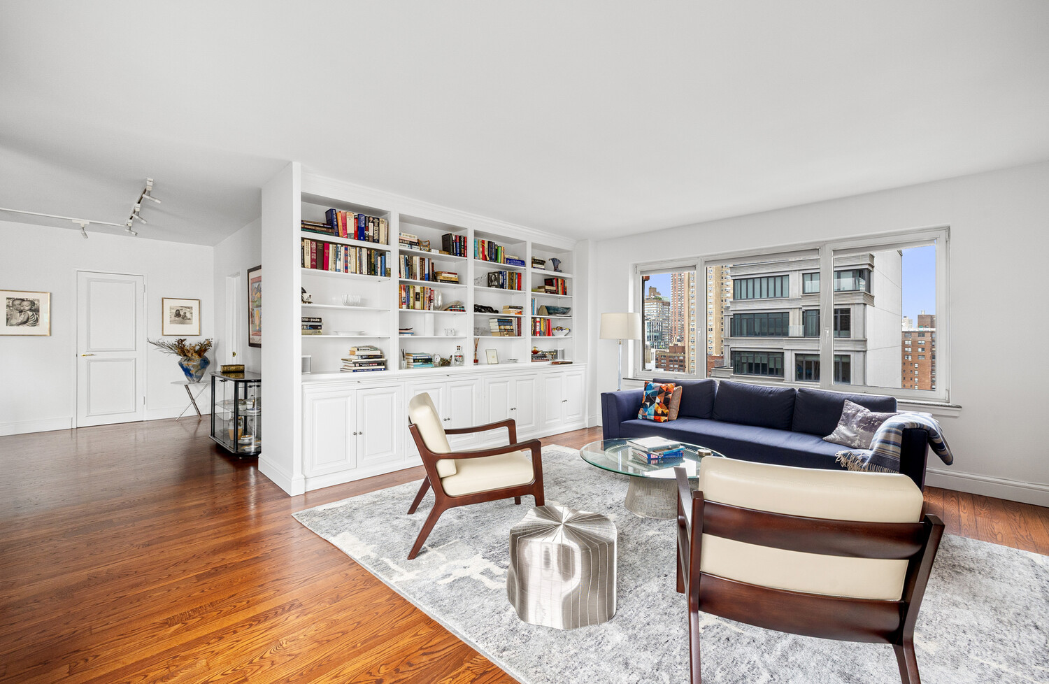 45 E END Avenue 20D