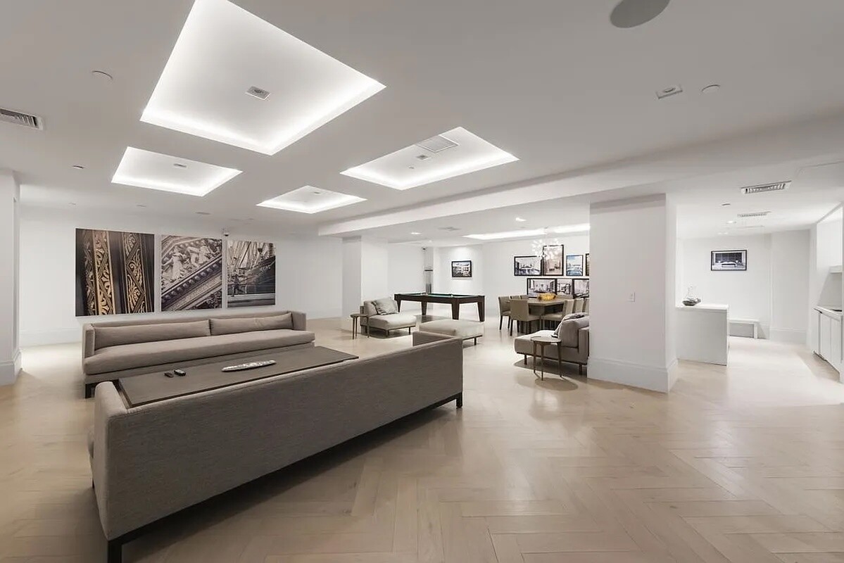 101 WALL Street 19B