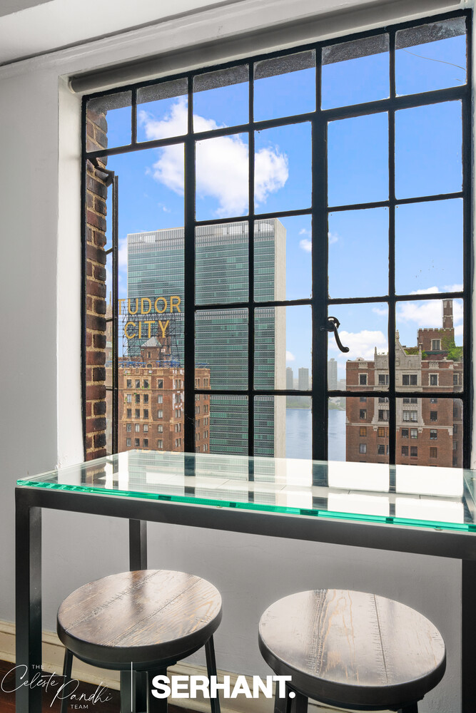 320 E 42ND Street 2301