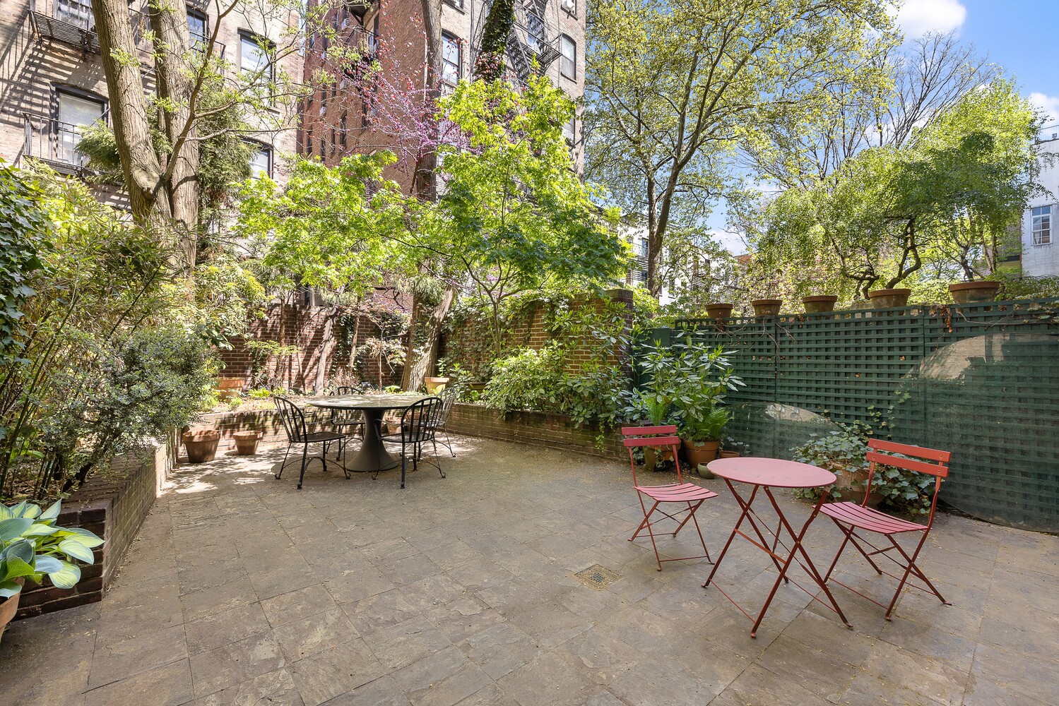 327 E 18TH Street