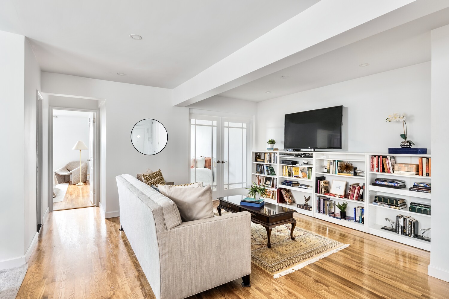 221 MCDONALD Avenue 5F