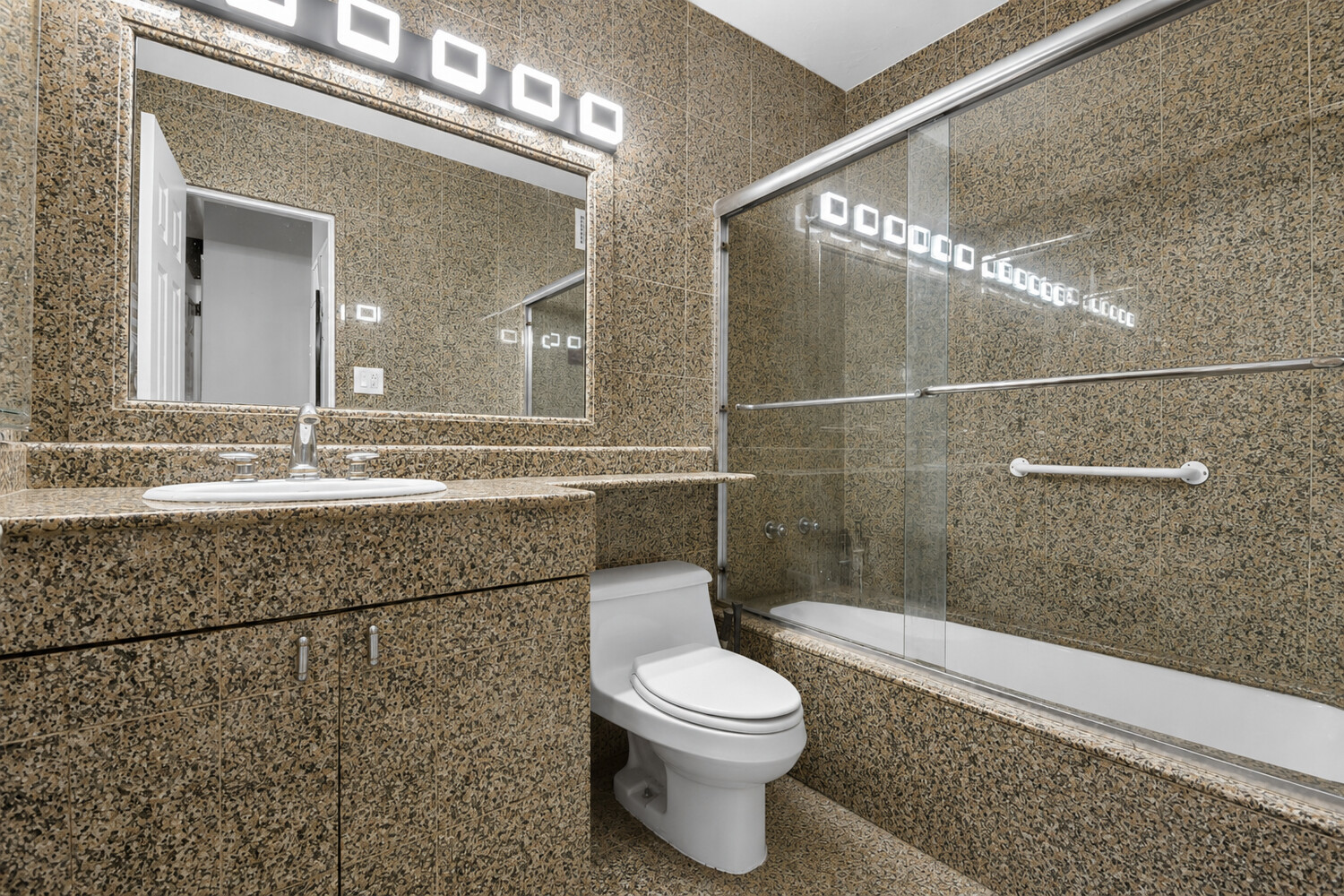 303 E 57TH Street E17