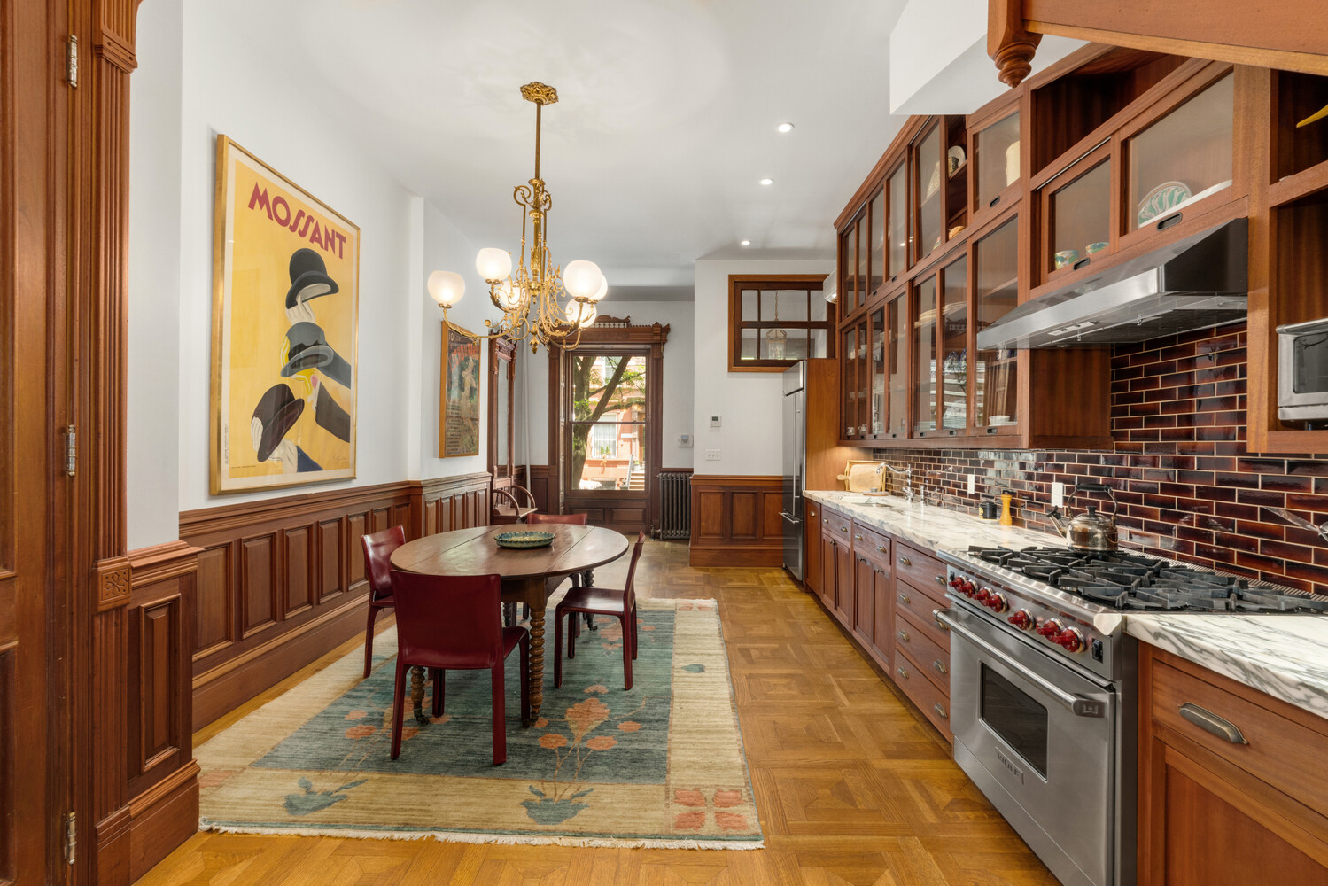 360 W 121ST Street