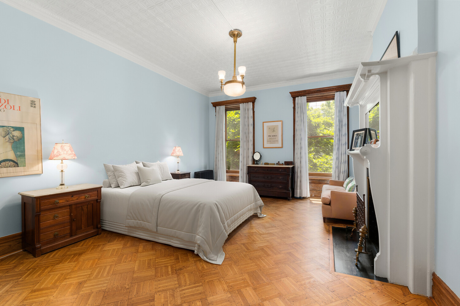 360 W 121ST Street