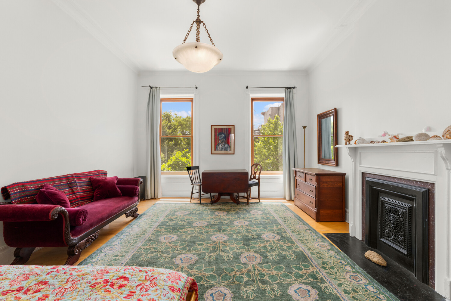 360 W 121ST Street