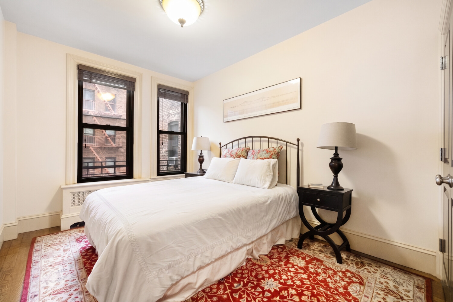 69 PINEAPPLE Street 6