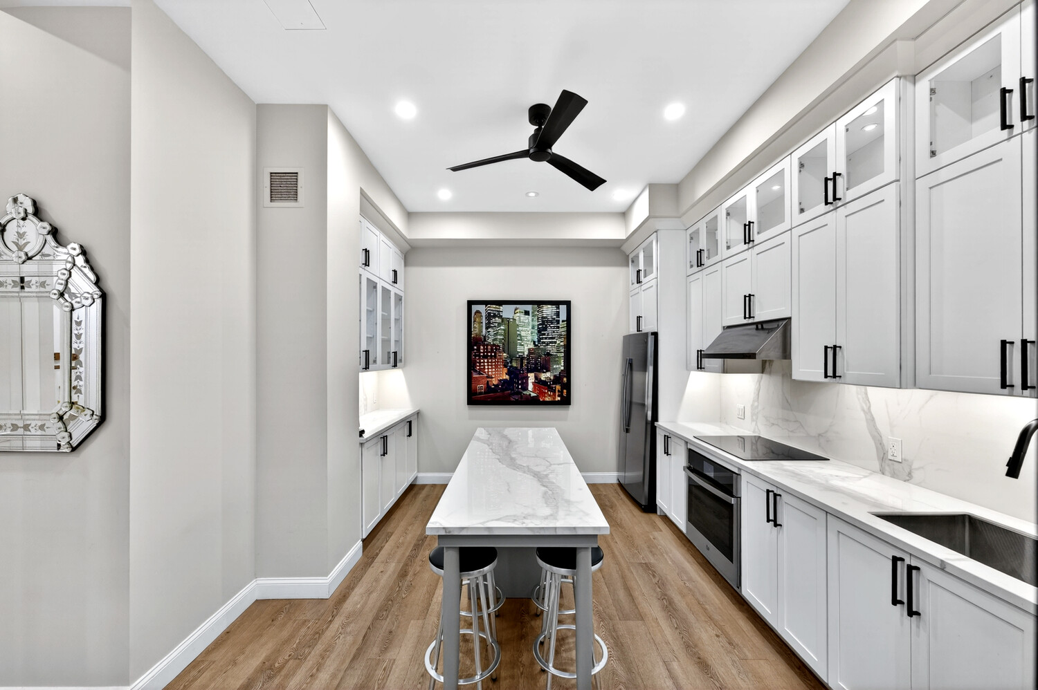 529 W 42ND Street 4F