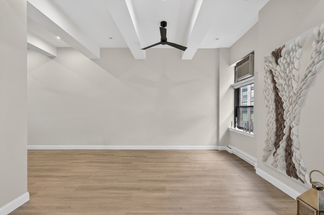 529 W 42ND Street 4F