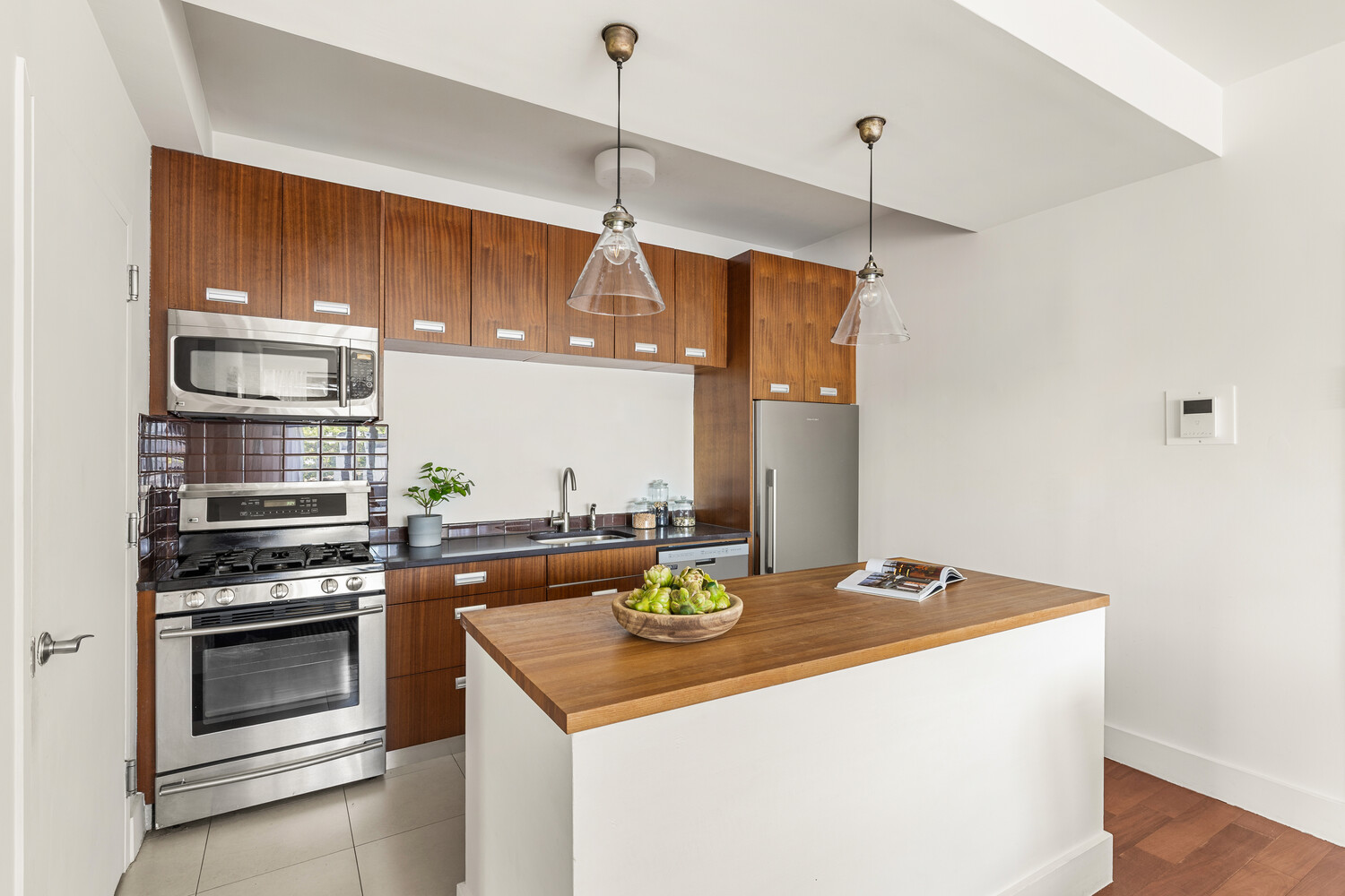 355 STRATFORD Road 5/C
