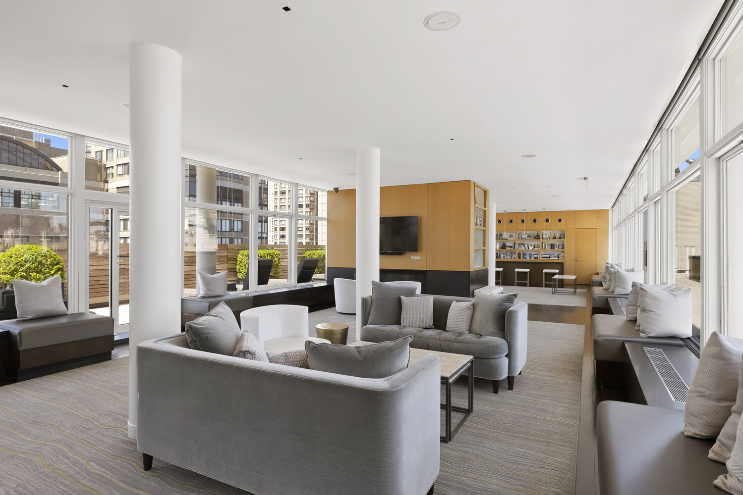 200 E 66TH Street D2005