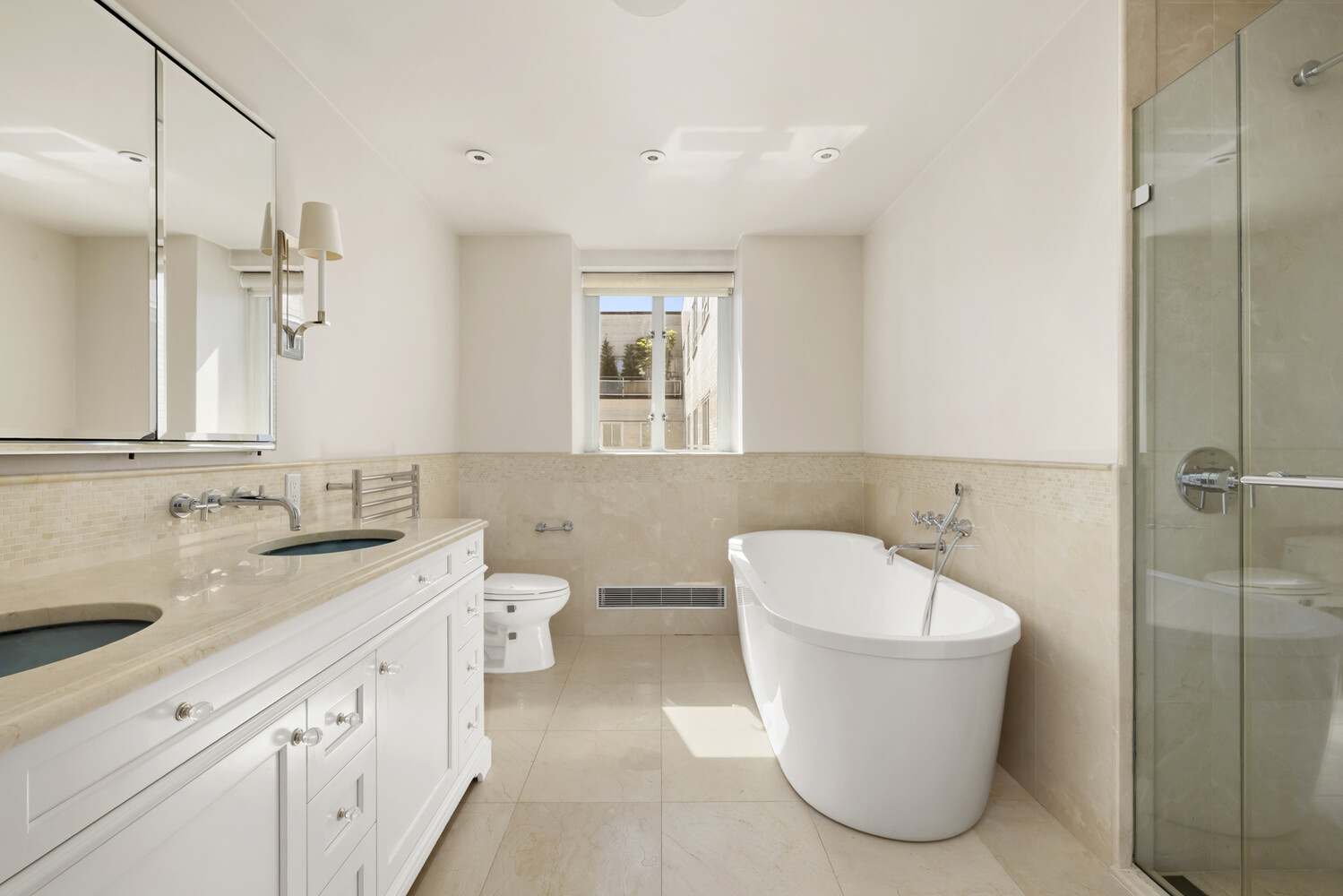200 E 66TH Street D2005