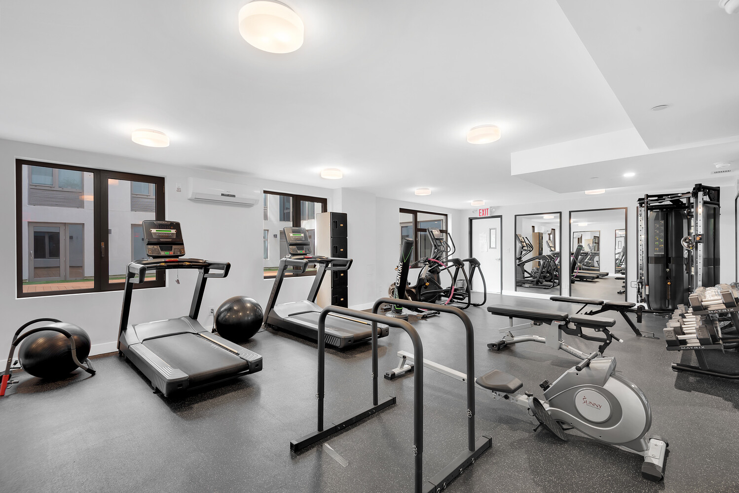 2128 OCEAN Avenue 3G