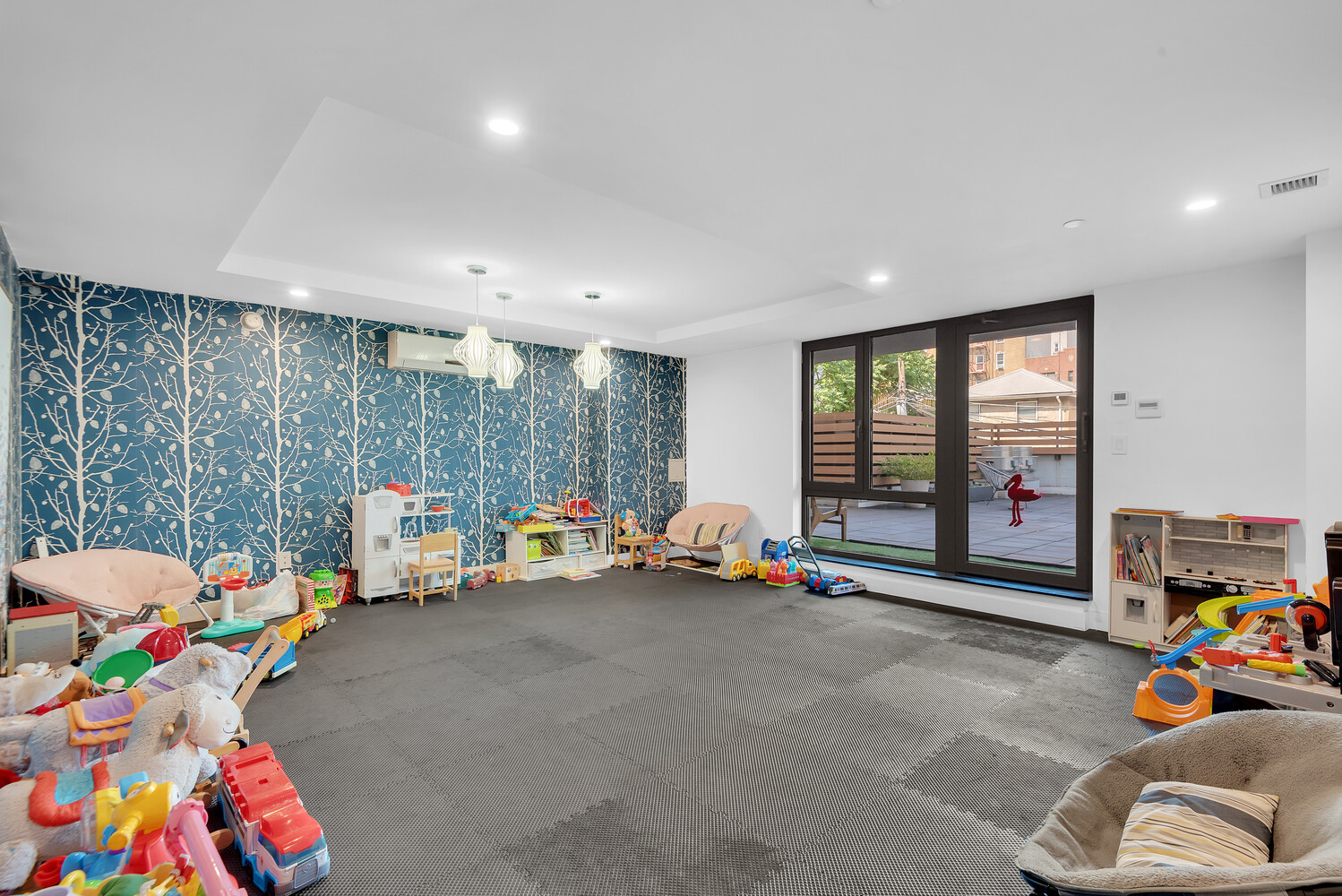 2128 OCEAN Avenue 3G