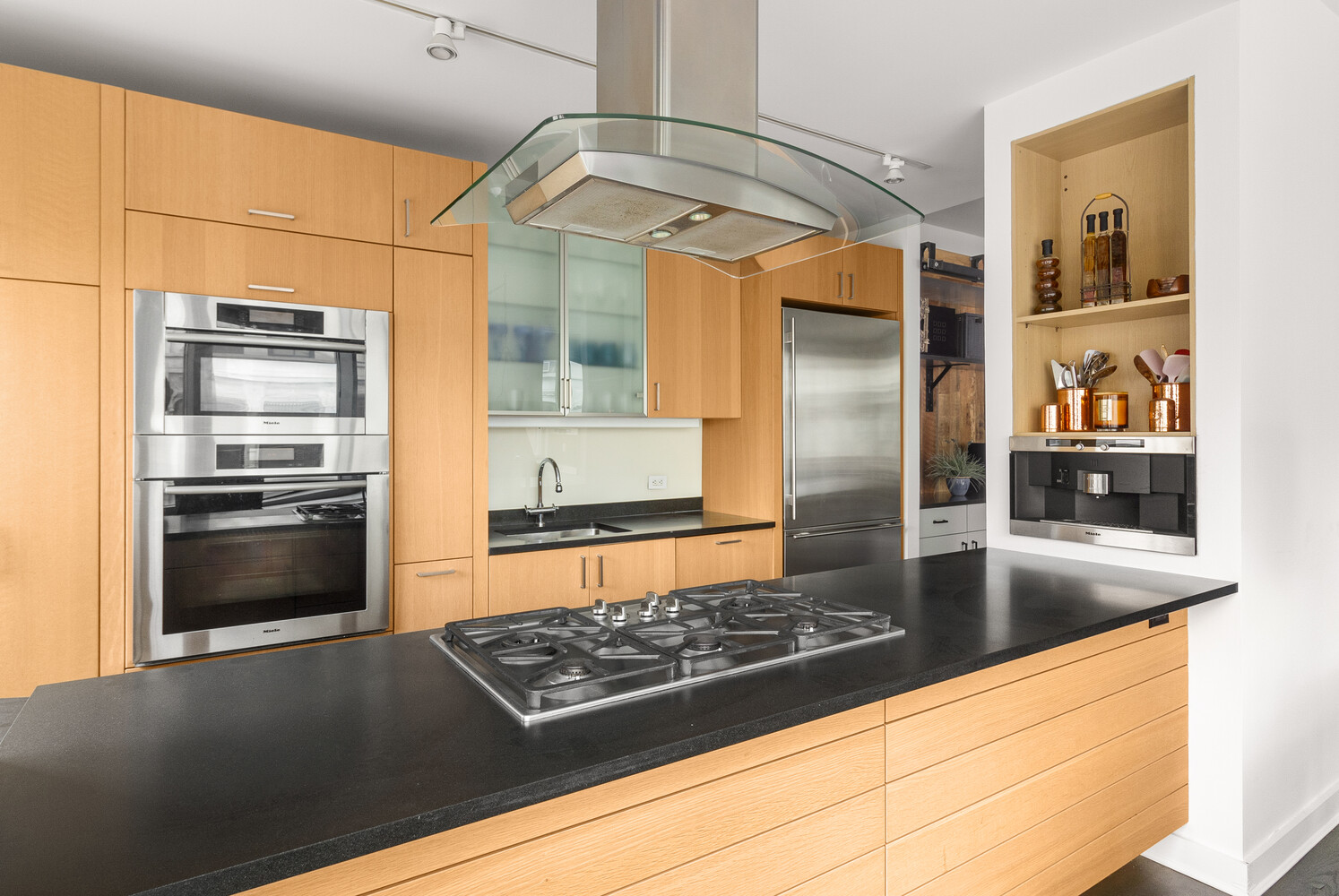 100 W 18TH Street 5C
