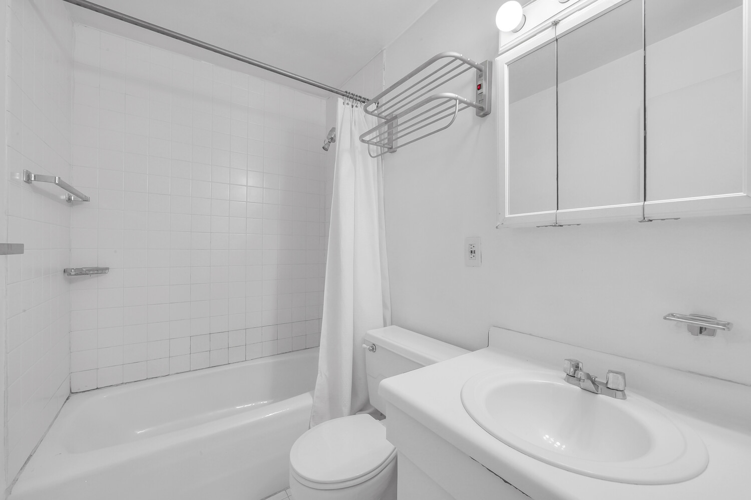 7 E 35TH Street 10F