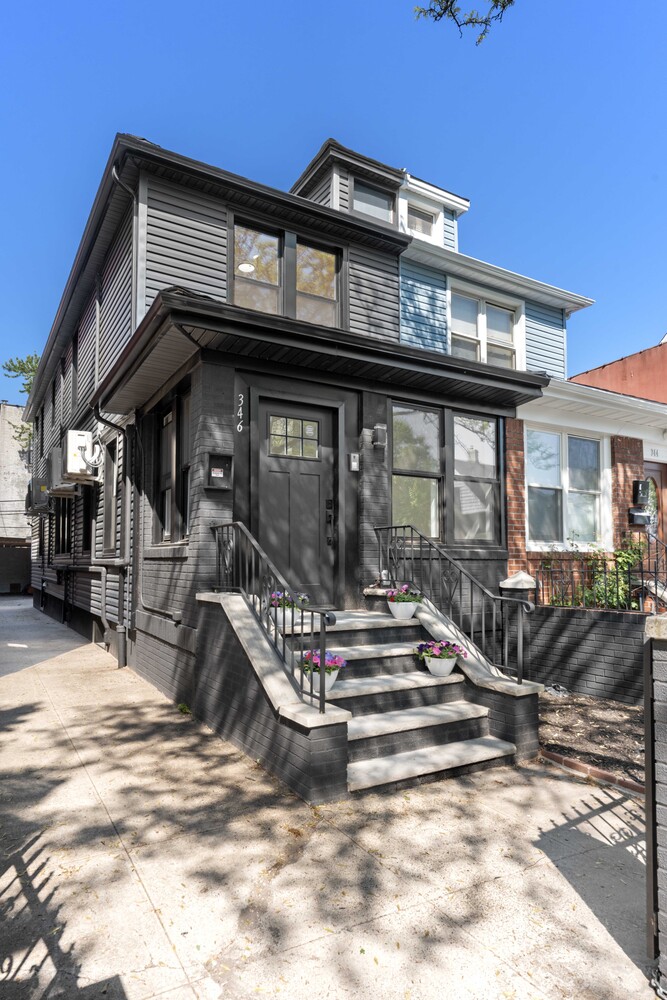 346 E 53RD Street