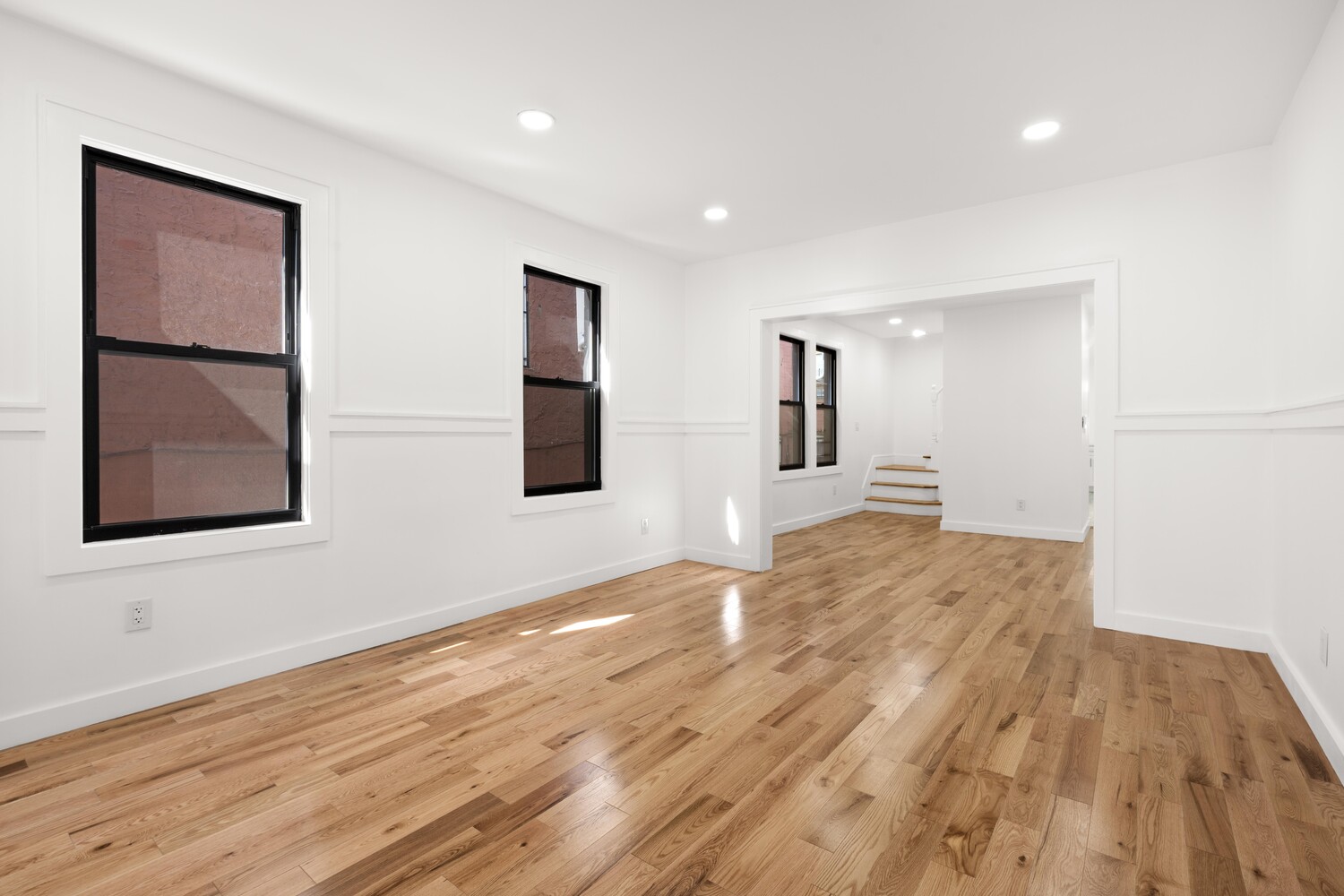 346 E 53RD Street