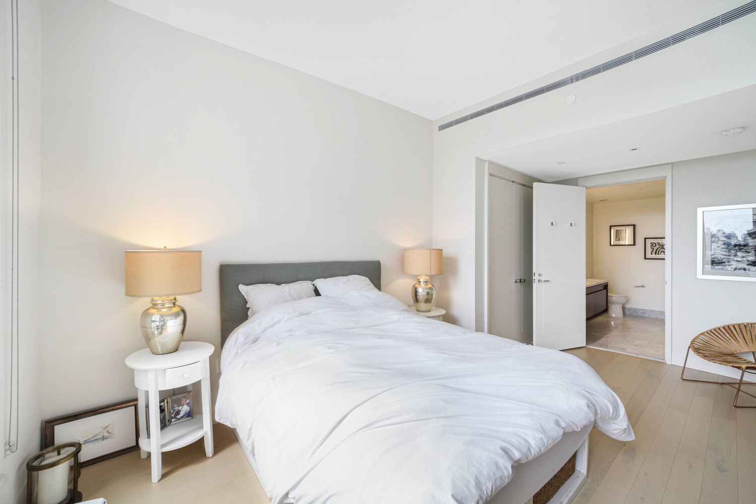 550 VANDERBILT Avenue 1403