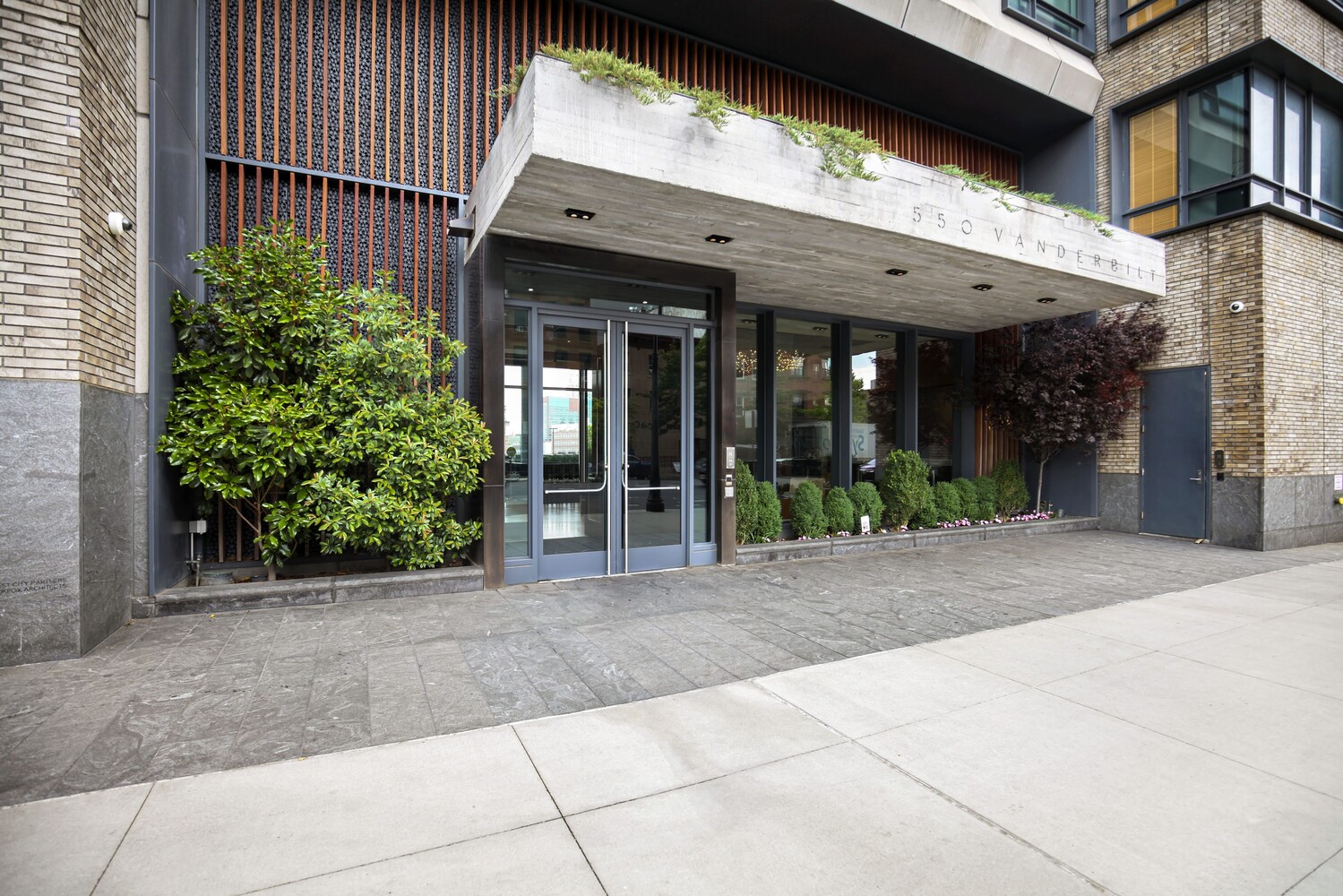 550 VANDERBILT Avenue 1403