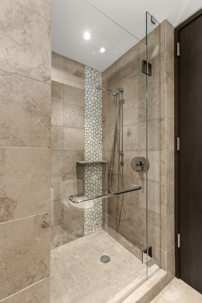 247 W 46TH Street 3103