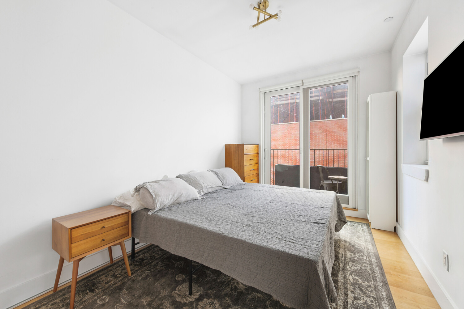 622 GRAND Avenue 303