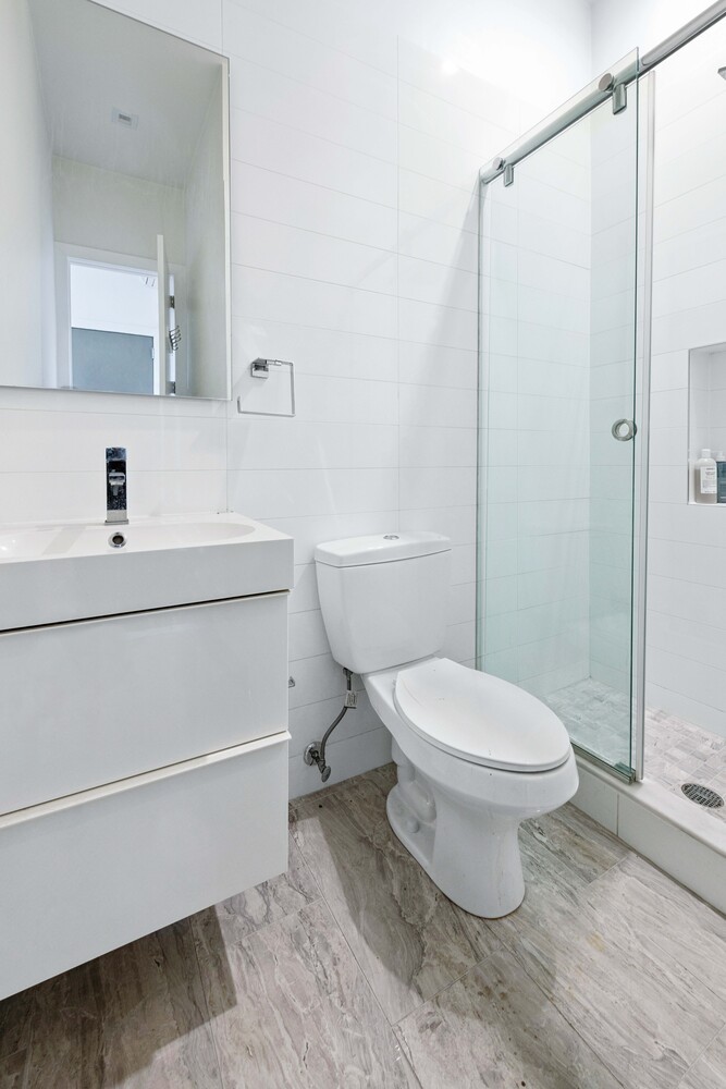 622 GRAND Avenue 303